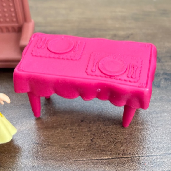 Disney FROZEN 2 Arendelle Castle Playset ANNA Toy Doll Figure Piano Replacement - Picture 5 of 7